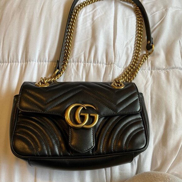 ✨✨Gucci Marmont Small Black Shoulder Bag - Picture 1 of 5